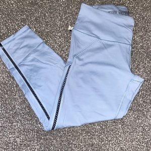 Victoria’s Secret cropped knockout leggings in light blue w/ black detailing